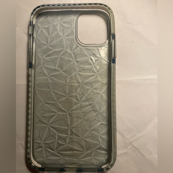 iPhone 11 cases Free - Picture 1 of 3